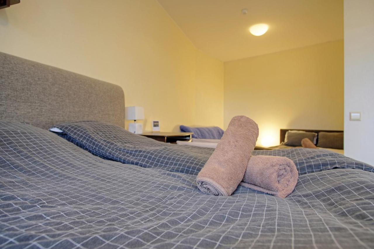 Studio Apartment In Quiet Heart Of Everything Талин Екстериор снимка