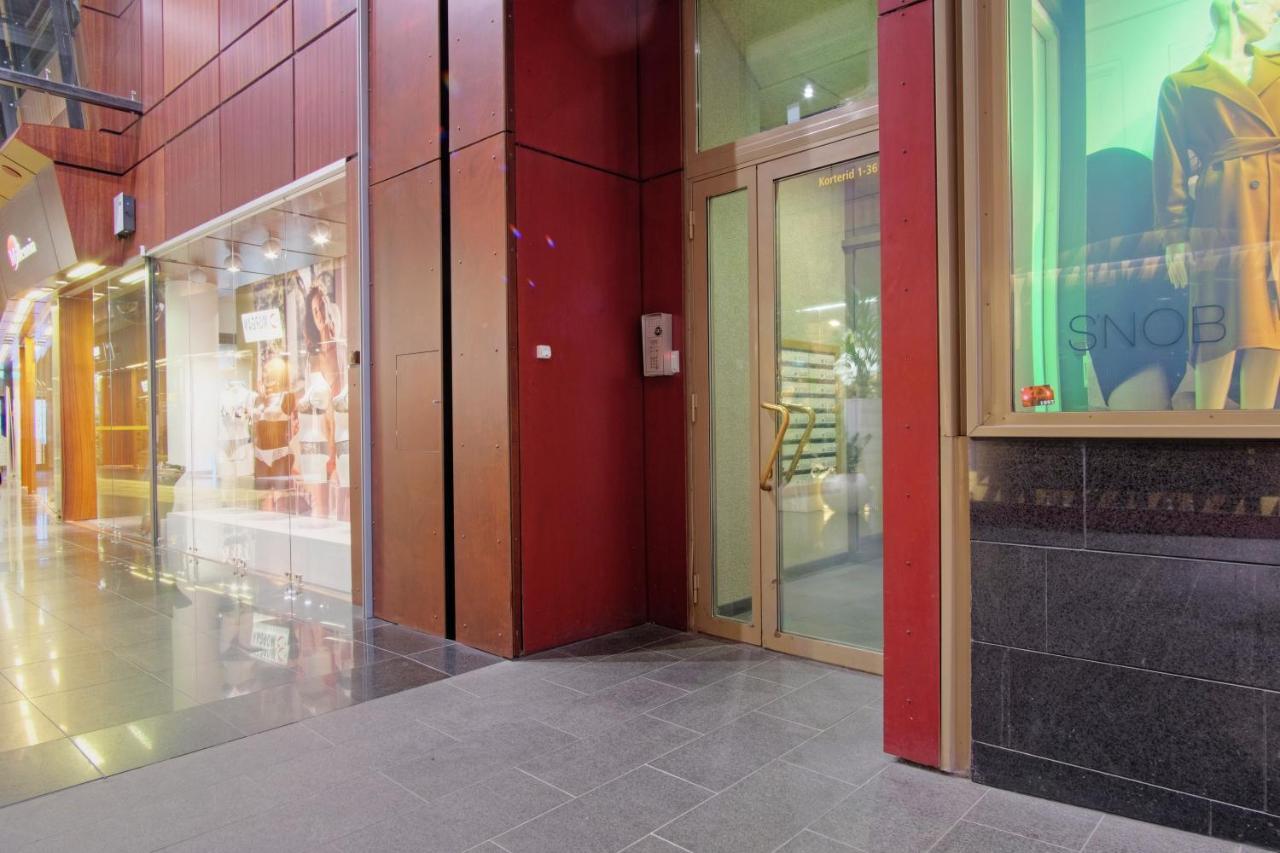 Studio Apartment In Quiet Heart Of Everything Талин Екстериор снимка