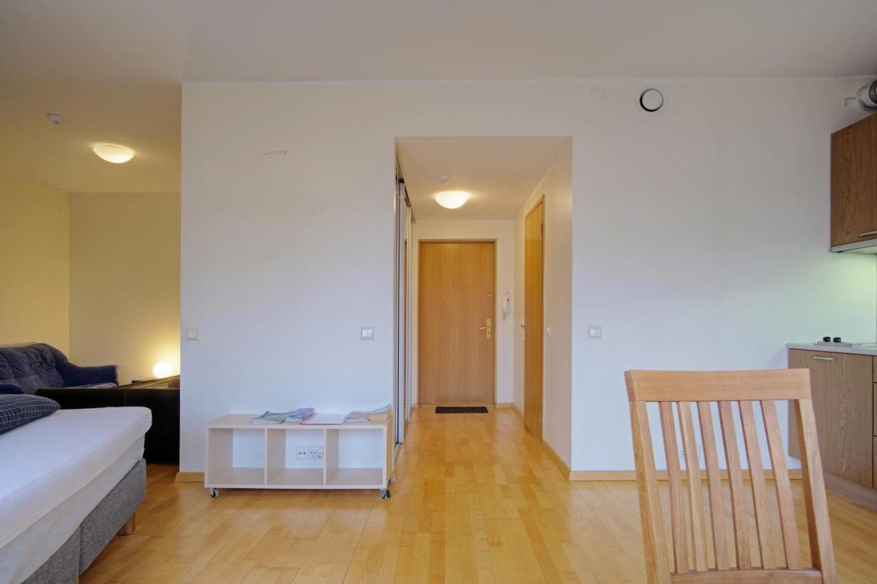 Studio Apartment In Quiet Heart Of Everything Талин Екстериор снимка